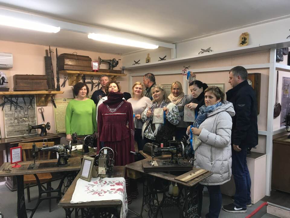 72259960_516465918918229_8587161460465991680_n